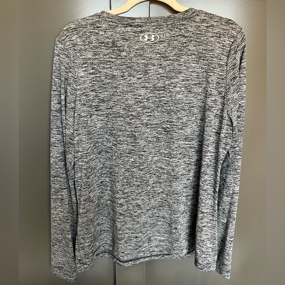 Women’s Under Armour Long Sleeve HeatGear - Picture 7 of 8